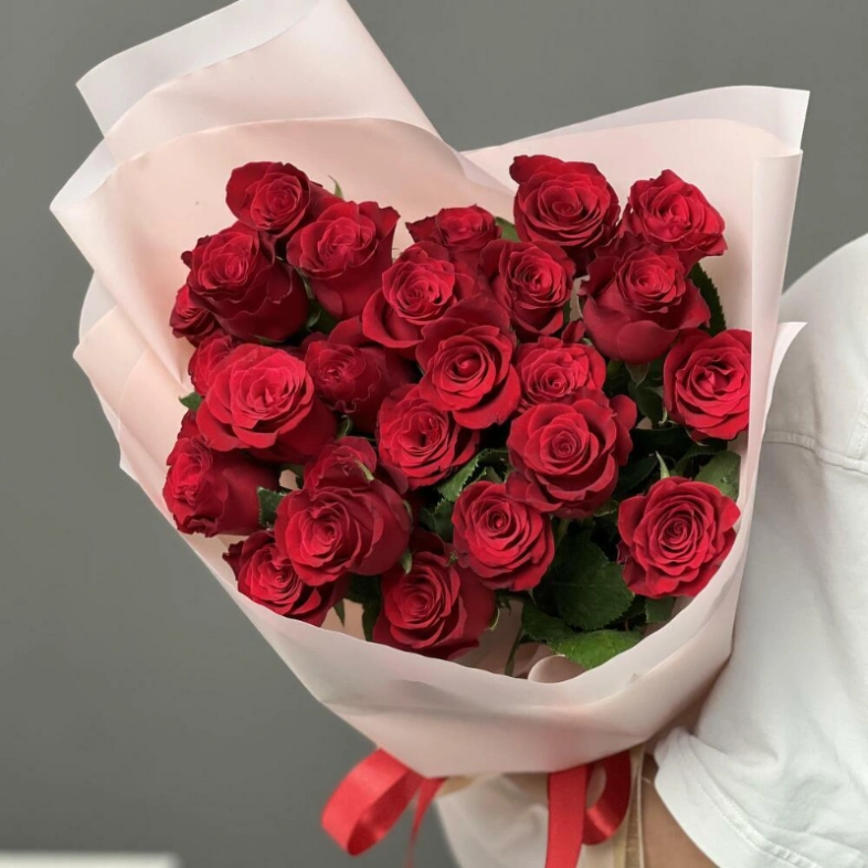 Монобукет красная роза кения 25шт