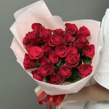 Букет красная роза кения 25шт