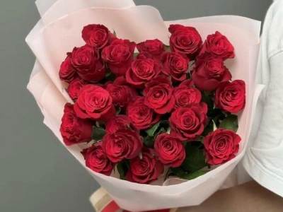 Букет красная роза кения 25шт