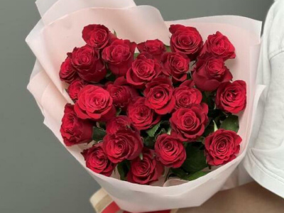Монобукет красная роза кения 25шт