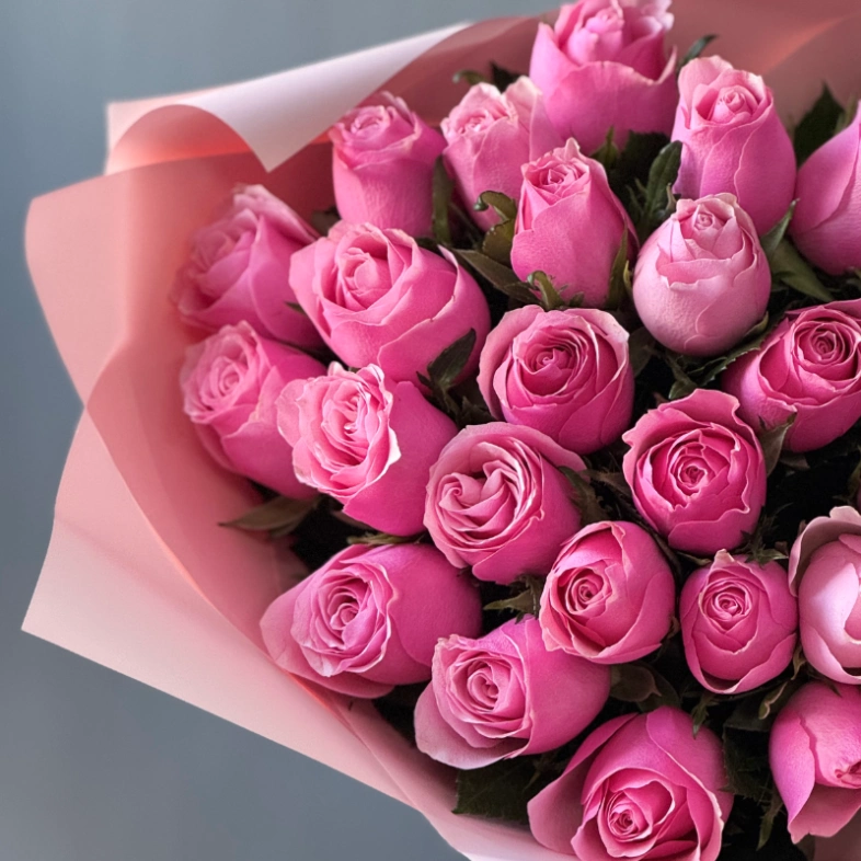 Моно букет Кенийская розовая роза 35шт
