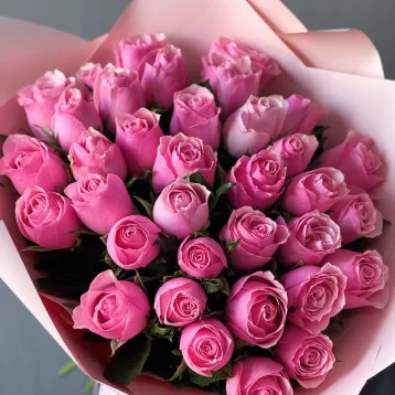 Букет Кенийская розовая роза 35шт