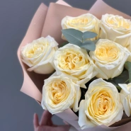 Розы Канделайт с эвкалиптом 9 2