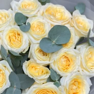 Букет из роз Канделайт с эвкалиптом 15 3