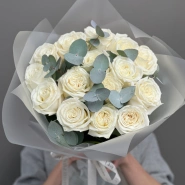 Букет 15 Плая бланка белая с эвкалиптом  1