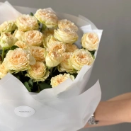 Букет цветов из кустовых роз Саммер Роуз 3