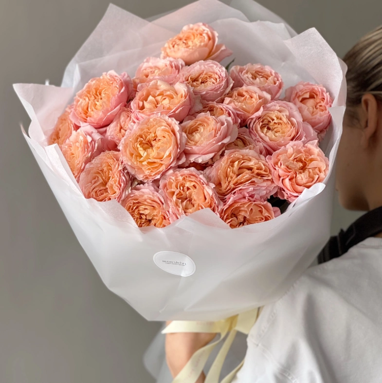 Букет цветов из кустовых роз Джульетта