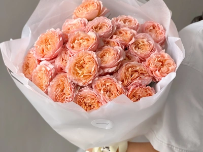 Букет кустовые розы 7шт Джульетта