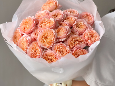 Букет цветов из кустовых роз Джульетта