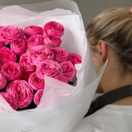 Букет цветов из кустовых роз Джезель 2