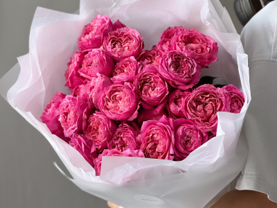 Букет цветов из кустовых роз Джульетта Серайз