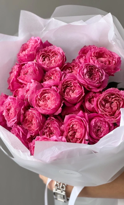 Букет цветов из кустовых роз Джульетта Серайз