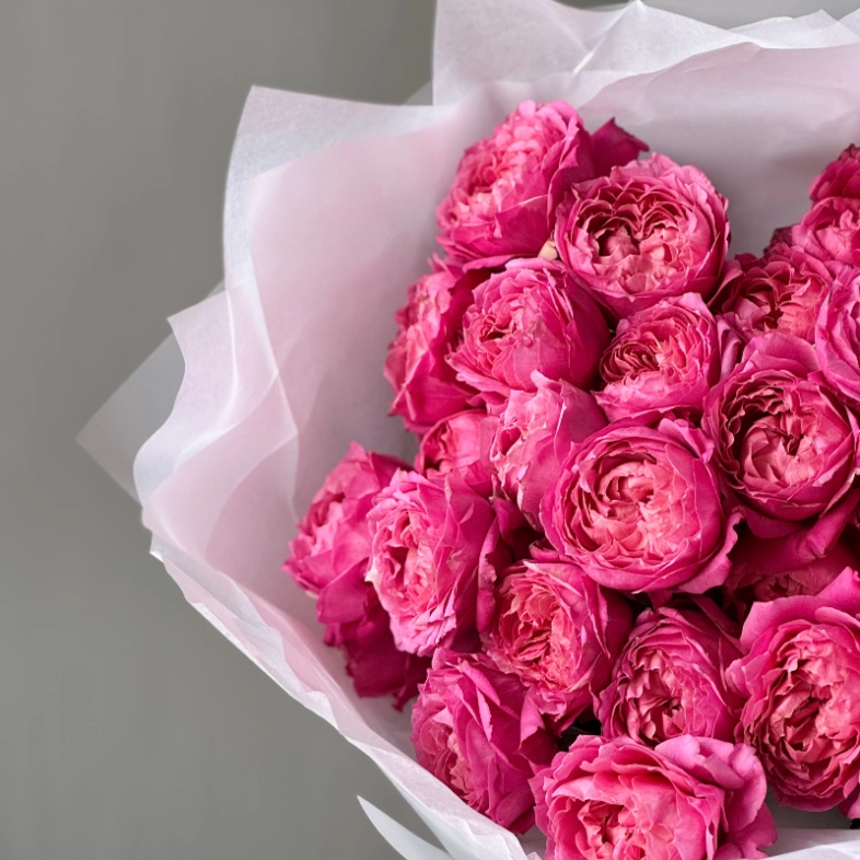 Букет цветов из кустовых роз Джульетта Серайз