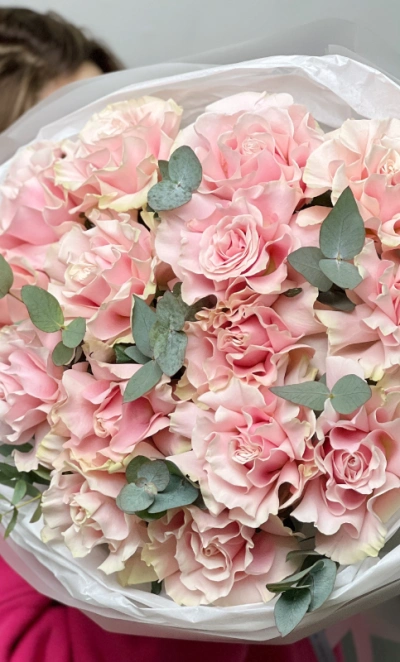 15 французских роз «Пинк Мондиаль»