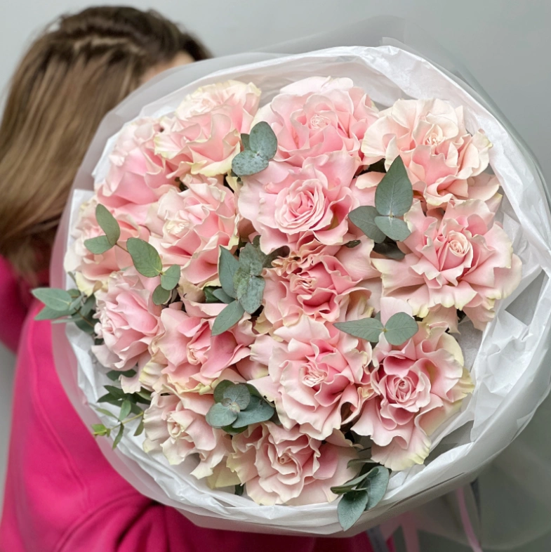 15 французских роз «Пинк Мондиаль»