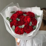 Пионовидные розы Ред Ай 11 4