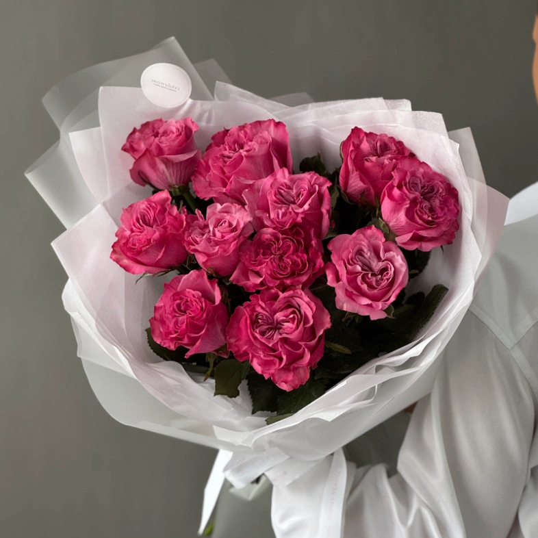 Пионовидные розы Кантри Блюз 11