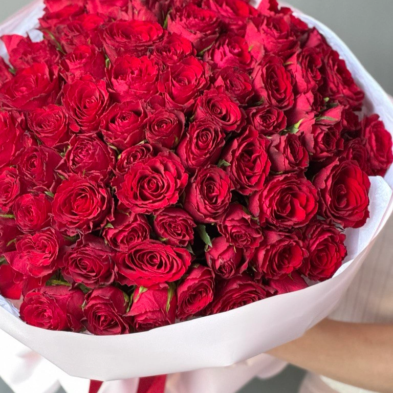 75 красная Роза Кения