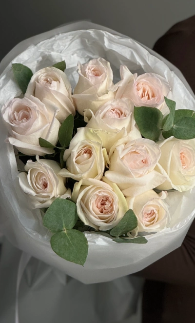 Парфюмированные розы «White O’hara» 11шт