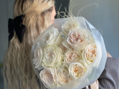 Парфюмированные розы «White O’hara» 11шт