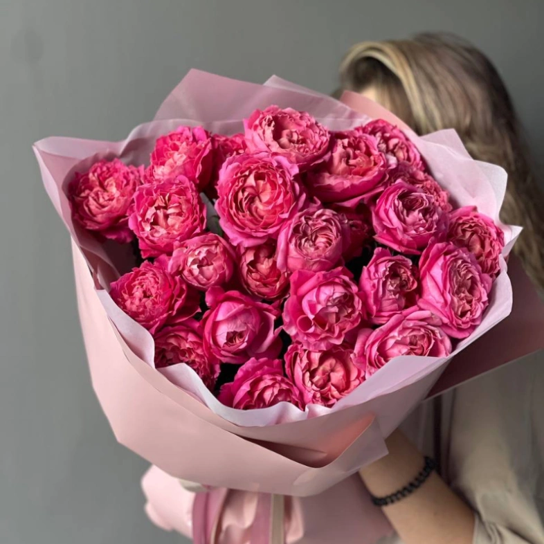 Хит кустовые розы «Джульетта Сериз»