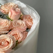 Монобукет кустовые розы Bombastic 3