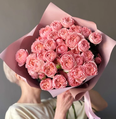 Пионовидные розы Джульетта розовая пудра