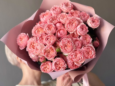 Пионовидные розы Джульетта розовая пудра