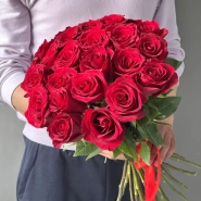 Роза красная классика 25 4
