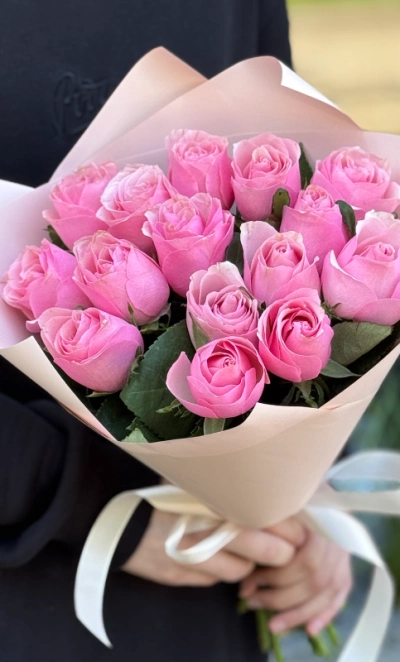 15 розовой кении