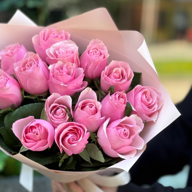 15 розовой кении