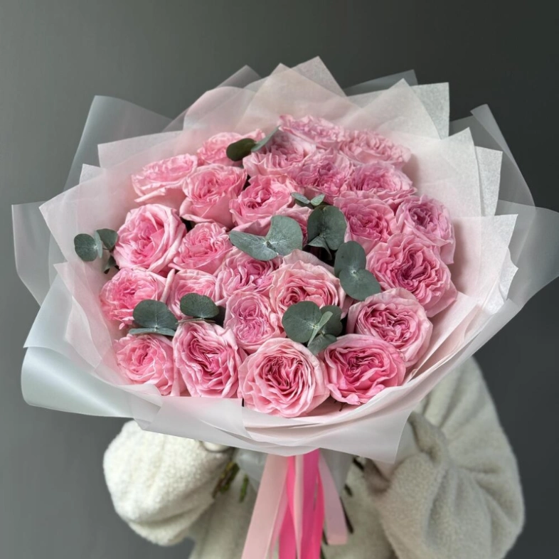 Шикарное моно из пионовидных роз