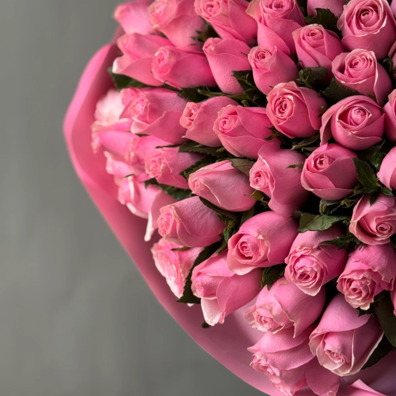 Букет из розовой кенийской розы 101