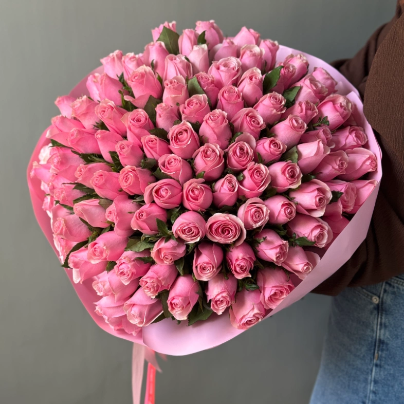 Букет из розовой кенийской розы 101