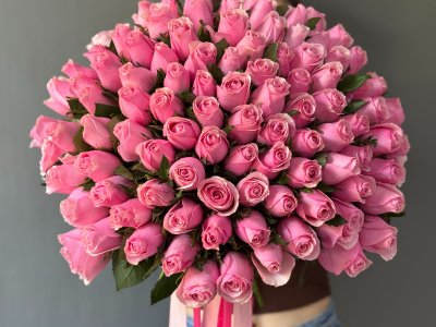 101 роза кения розовая