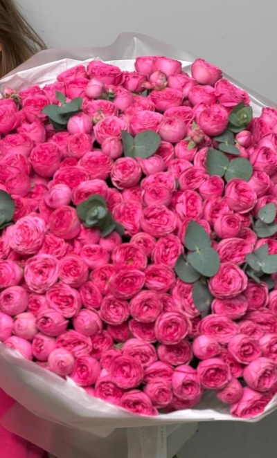 Букет кустовых роз «Море любви»