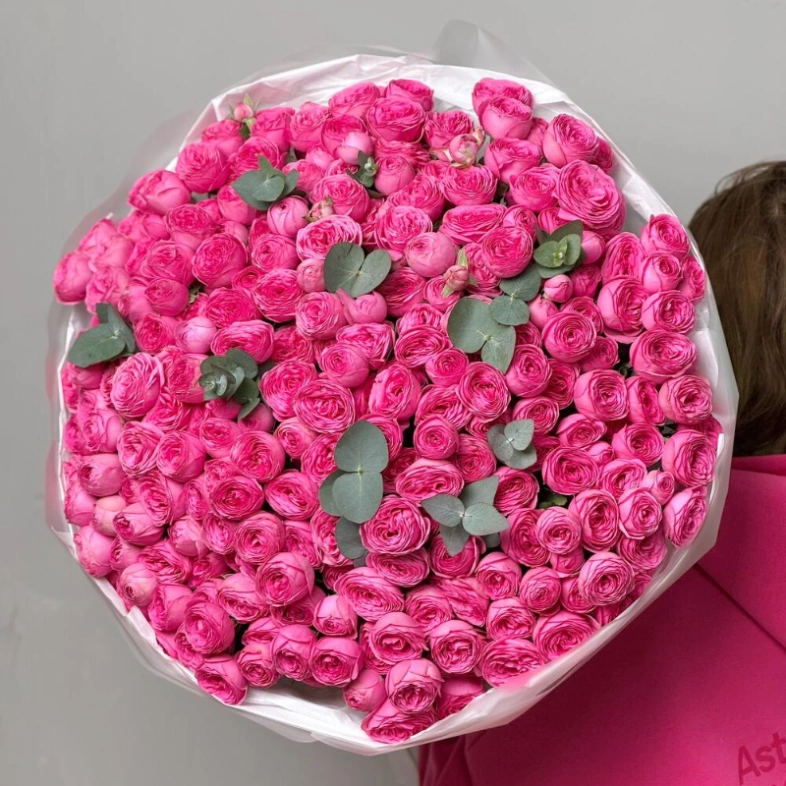 Букет кустовых роз «Море любви»