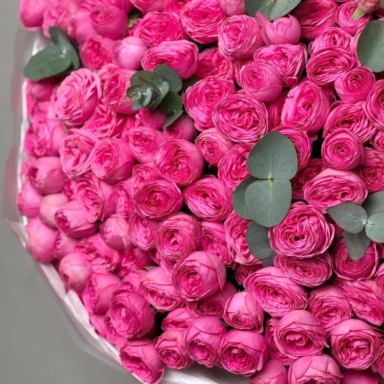 Букет кустовых роз «Море любви»