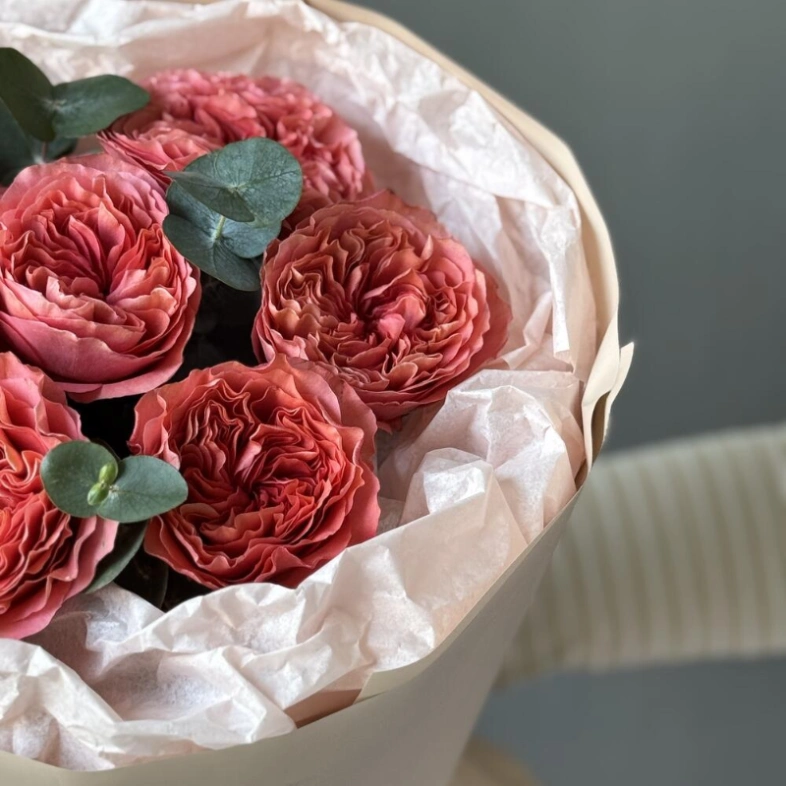 Роза Пионовидная Мандарин 7шт с эвкалиптом