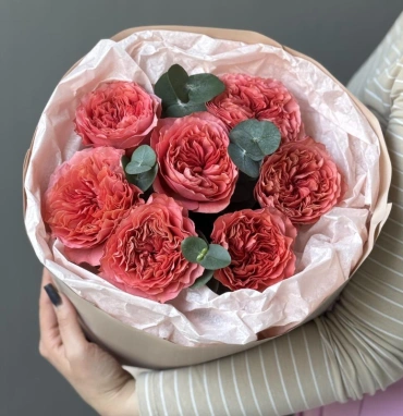 Роза Пионовидная Мандарин 7шт с эвкалиптом