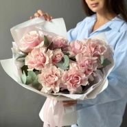 Французские розы 9шт с эвкалиптом «Аристократка» 0