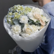 Букет с гортензией, розами 0