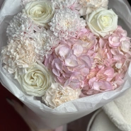 Сборный букет с гортензией 4