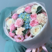 Нежный сборный букет 0