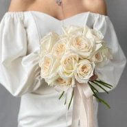 Пионовидные розы «Вайт О’хара»  1