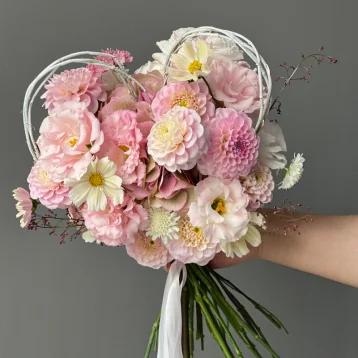 Букет в стиле «Собран в Саду»