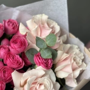 Букет из кустовой розы Giselle и розы Pink Mondial 4