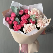 Букет из кустовой розы Giselle и розы Pink Mondial 3