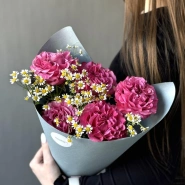 Дуо-букет из роз и ромашки 0