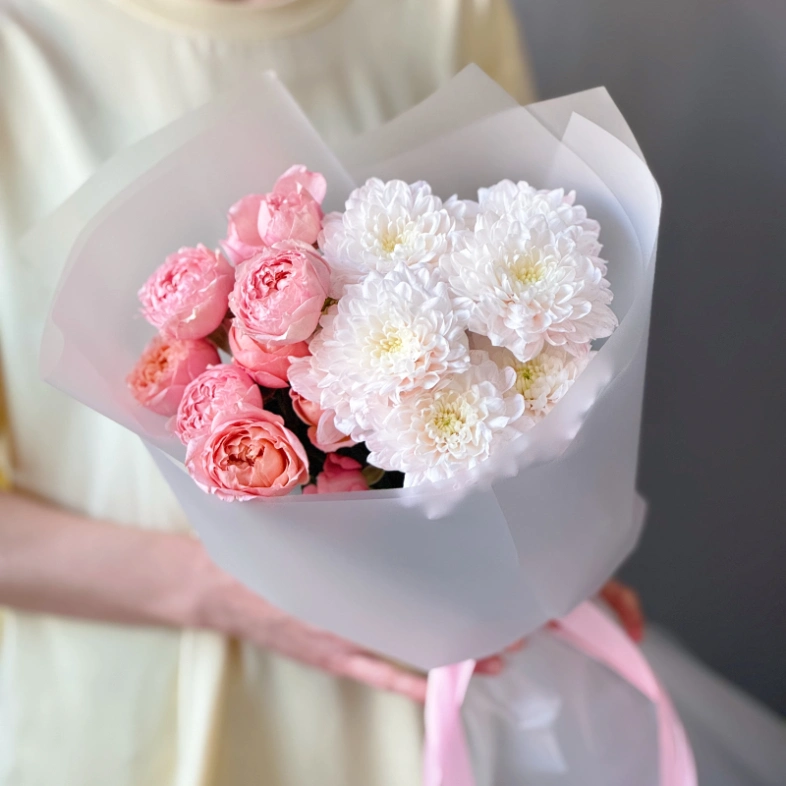 Нежный букет с пионовидными розами Джульетта